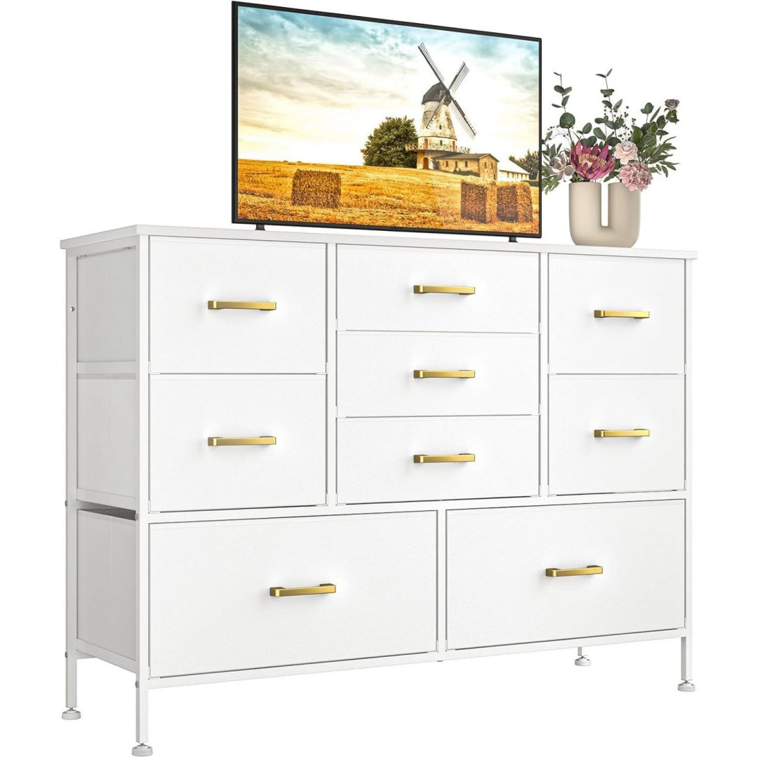 Fonctionnelle commode avec des etageres reglables en hauteur